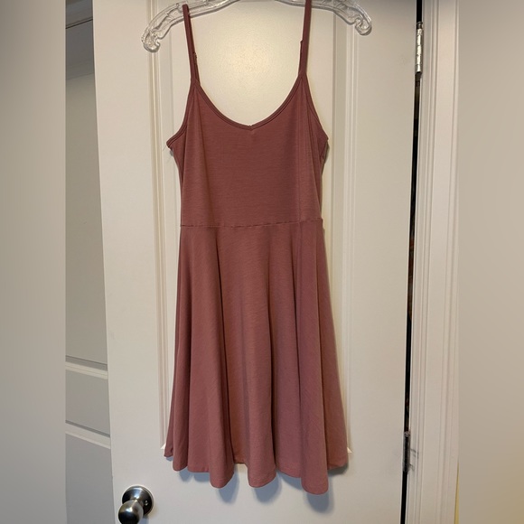 Dusty pink Twik stretchy jersey dress from Simons - Picture 1 of 3